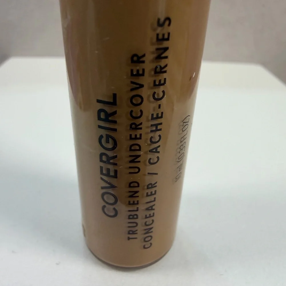 🩷5/$10 CoverGirl Concealer Stick - Tan
